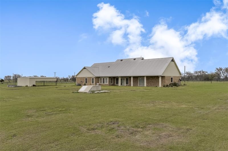 1066 West Road, Waxahachie TX 75165 - Photo 33