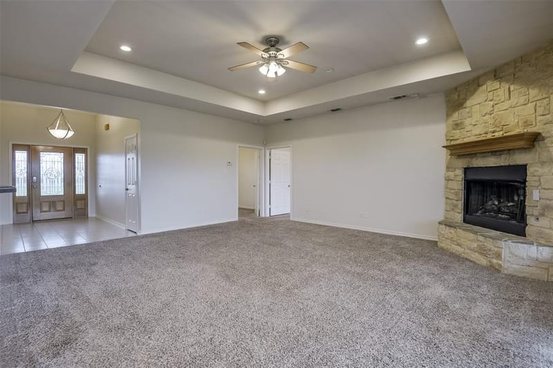 1066 West Road, Waxahachie TX 75165 - Photo 8