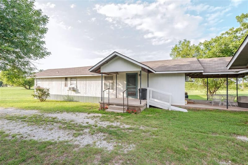 1306 Winn Road, Bowie TX 76230 - Photo 12