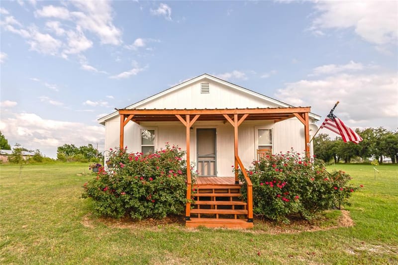 1306 Winn Road, Bowie TX 76230 - Photo 3
