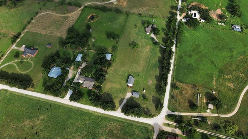 1306 Winn Road, Bowie TX 76230 - Photo 20