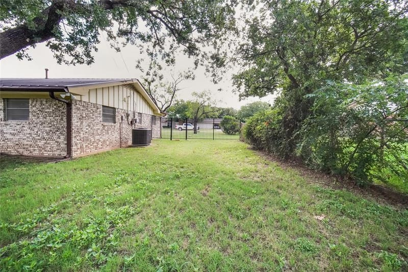 281 Oak Ridge Street, Jacksboro TX 76458 - Photo 32