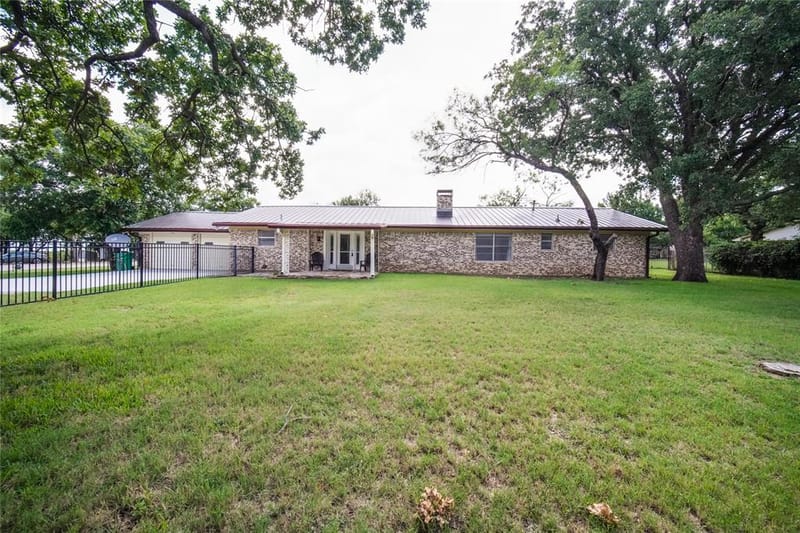 281 Oak Ridge Street, Jacksboro TX 76458 - Photo 30