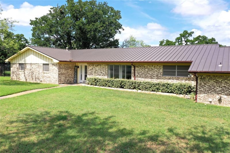 281 Oak Ridge Street, Jacksboro TX 76458 - Photo 35