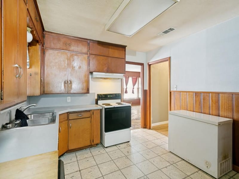 709 Mulkey Lane, Denton TX 76209 - Photo 8