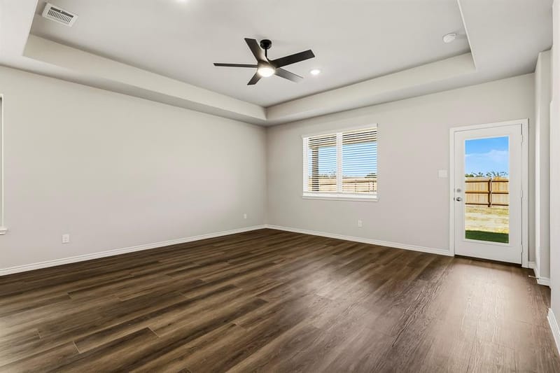 1120 Runway Road, Fort Worth TX 76131 - Photo 6