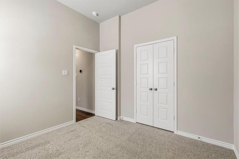 1120 Runway Road, Fort Worth TX 76131 - Photo 11