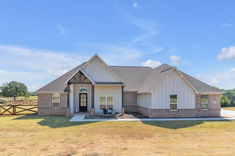 7609 Carter Ranch Road, Azle TX 76020 - Photo 2