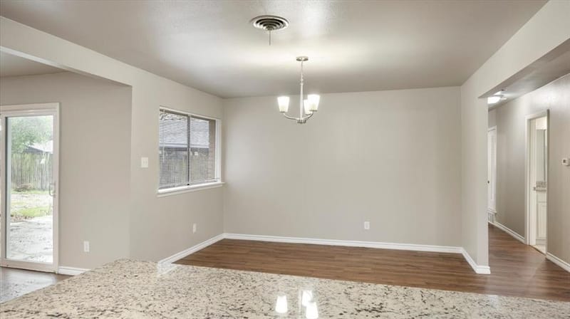 5229 Rutland Avenue, Fort Worth TX 76133 - Photo 6