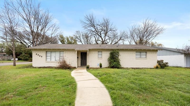 5229 Rutland Avenue, Fort Worth TX 76133 - Photo 25