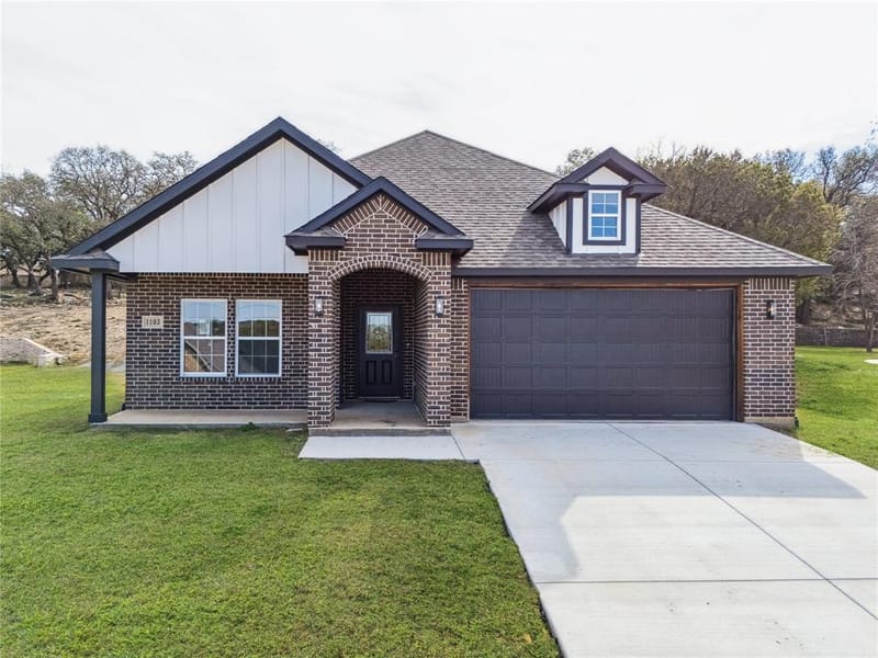 1103 Bandera Trail, Granbury TX 76048