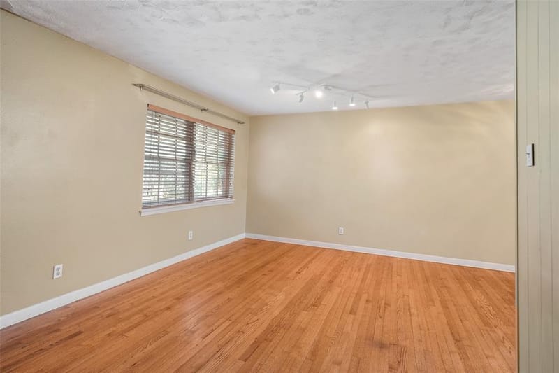 7735 Deer Trail Drive, Dallas TX 75238 - Photo 5