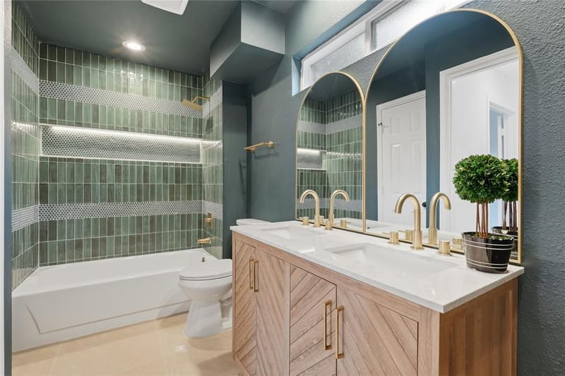 17118 Planters Row, Addison TX 75001 - Photo 13