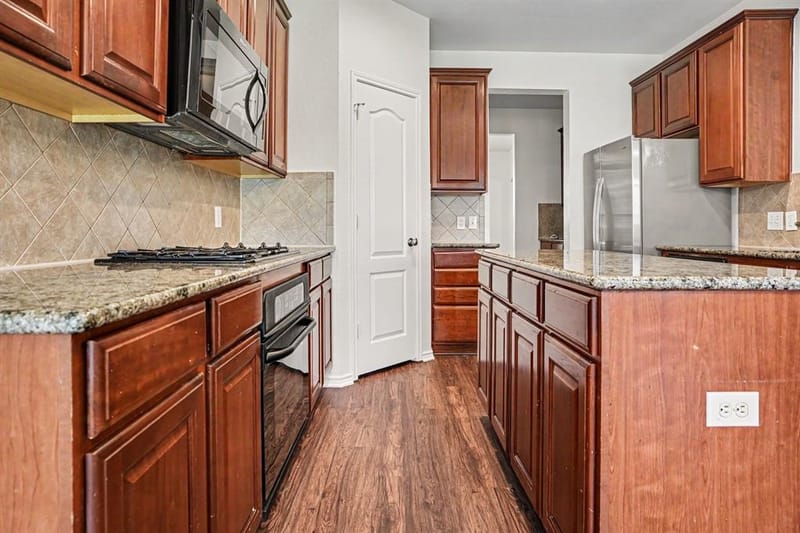 2836 Tranquilo, Grand Prairie TX 75054 - Photo 11