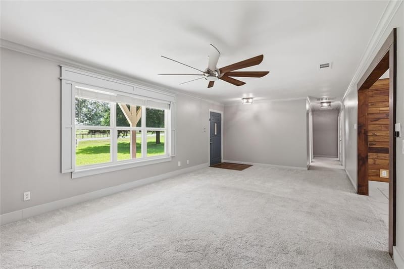 101 Pleasant Valley Lane, Weatherford TX 76087 - Photo 3