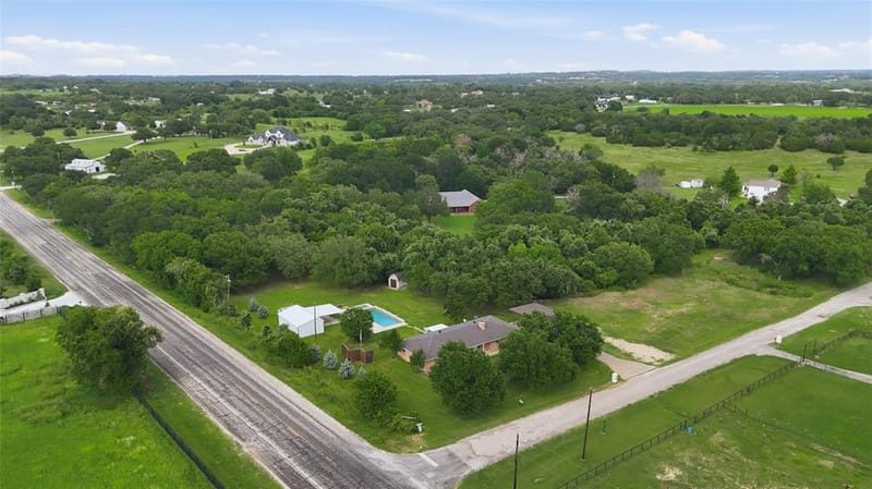 101 Pleasant Valley Lane, Weatherford TX 76087 - Photo 32