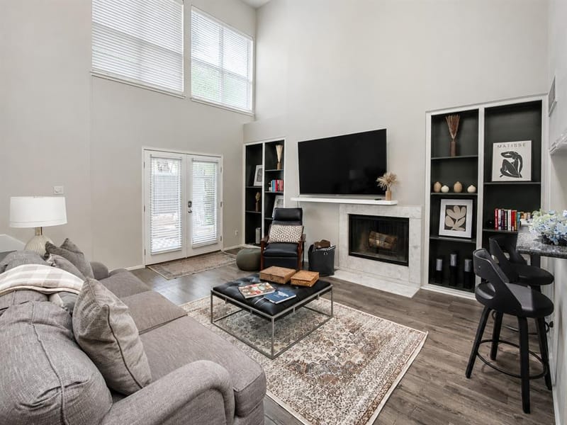 3906 Buena Vista Street # 18, Dallas TX 75204 - Photo 2