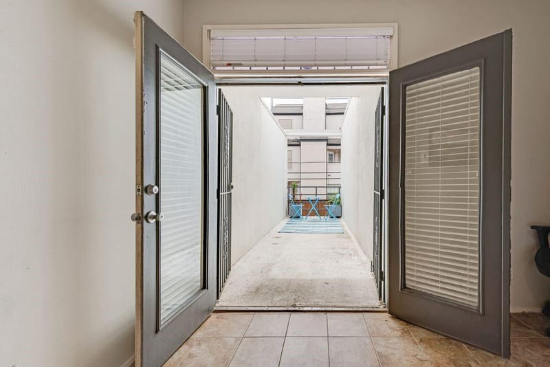 3906 Buena Vista Street # 18, Dallas TX 75204 - Photo 17