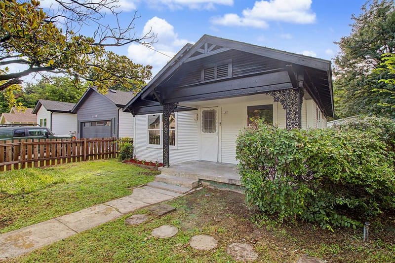 2643 Marburg Street, Dallas TX 75215 - Photo 2
