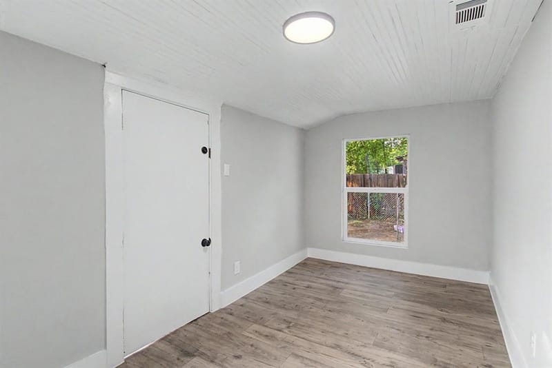 2643 Marburg Street, Dallas TX 75215 - Photo 13