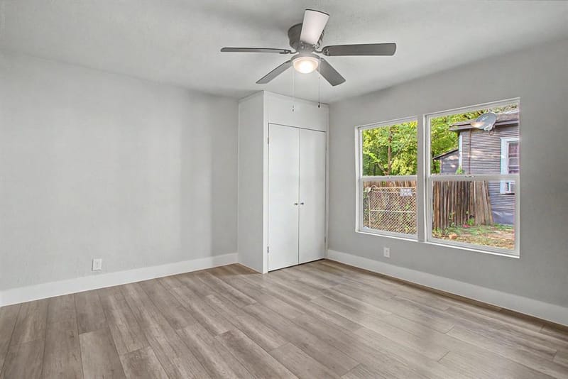 2643 Marburg Street, Dallas TX 75215 - Photo 14