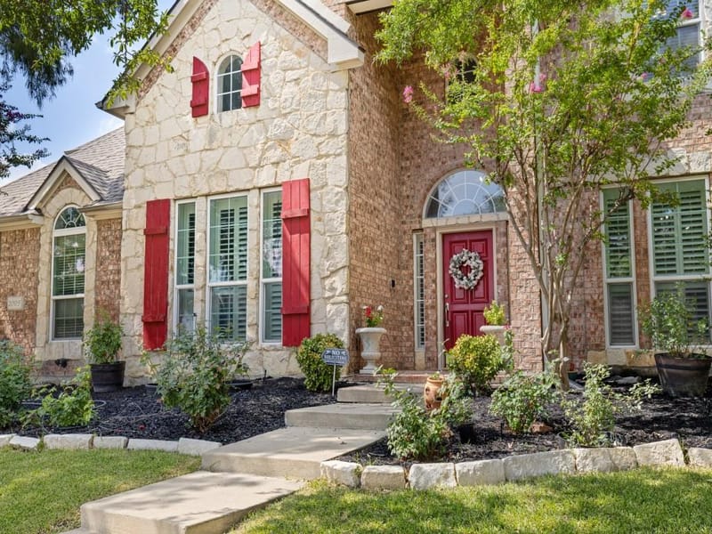 2005 Saint Pierre Drive, Carrollton TX 75006 - Photo 2