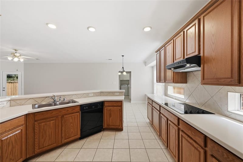 3649 Lincoln Drive, Frisco TX 75034 - Photo 9