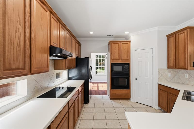3649 Lincoln Drive, Frisco TX 75034 - Photo 8