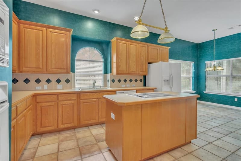 1918 Bridgestone Drive, Corinth TX 76210 - Photo 9