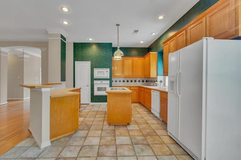 1918 Bridgestone Drive, Corinth TX 76210 - Photo 8