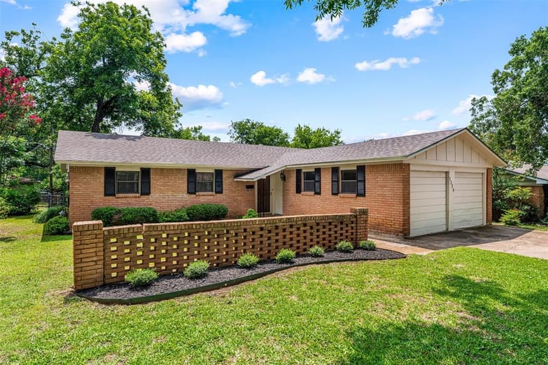 1324 Melrose Drive, Waco TX 76710 - Photo 3