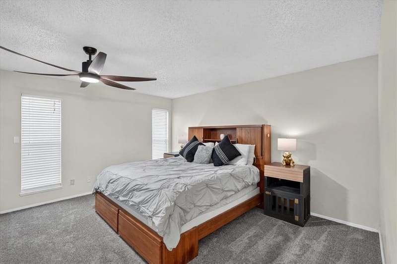 2806 Holy Cross Lane, Garland TX 75044 - Photo 10