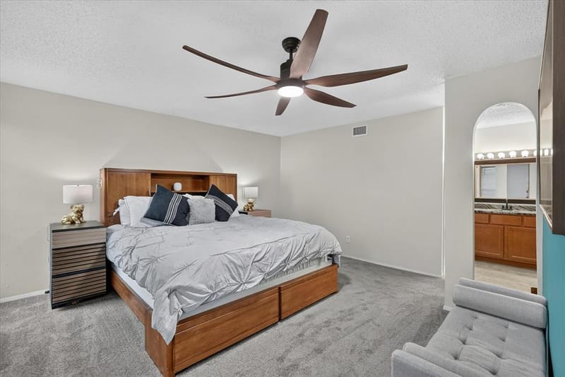 2806 Holy Cross Lane, Garland TX 75044 - Photo 11