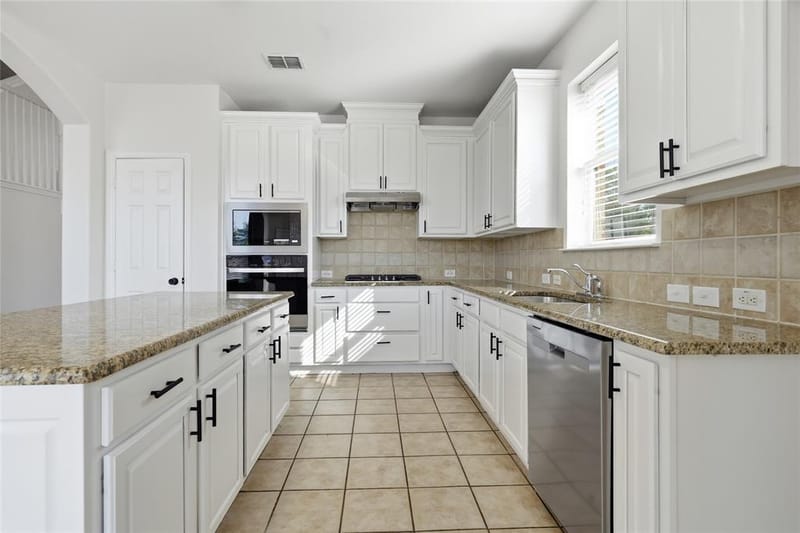 10202 Fairway Vista Drive, Rowlett TX 75089 - Photo 9