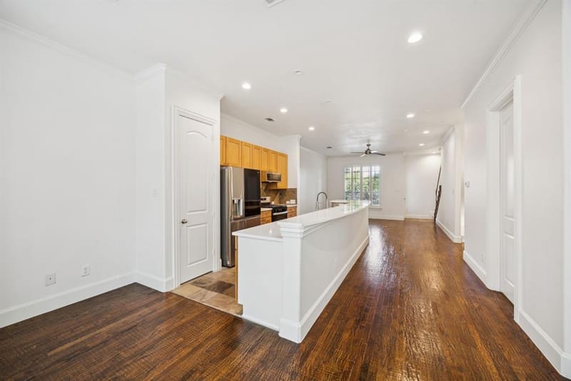 643 Senda, Irving TX 75039 - Photo 8