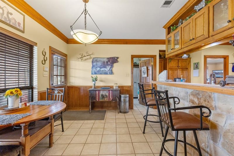 5562 County Road 1037, Celeste TX 75423 - Photo 13