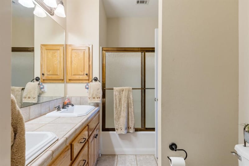 5562 County Road 1037, Celeste TX 75423 - Photo 22
