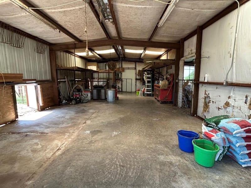 5562 County Road 1037, Celeste TX 75423 - Photo 32