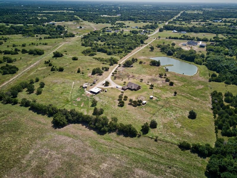 5562 County Road 1037, Celeste TX 75423 - Photo 38