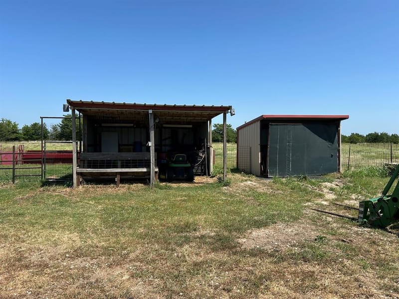 5562 County Road 1037, Celeste TX 75423 - Photo 35
