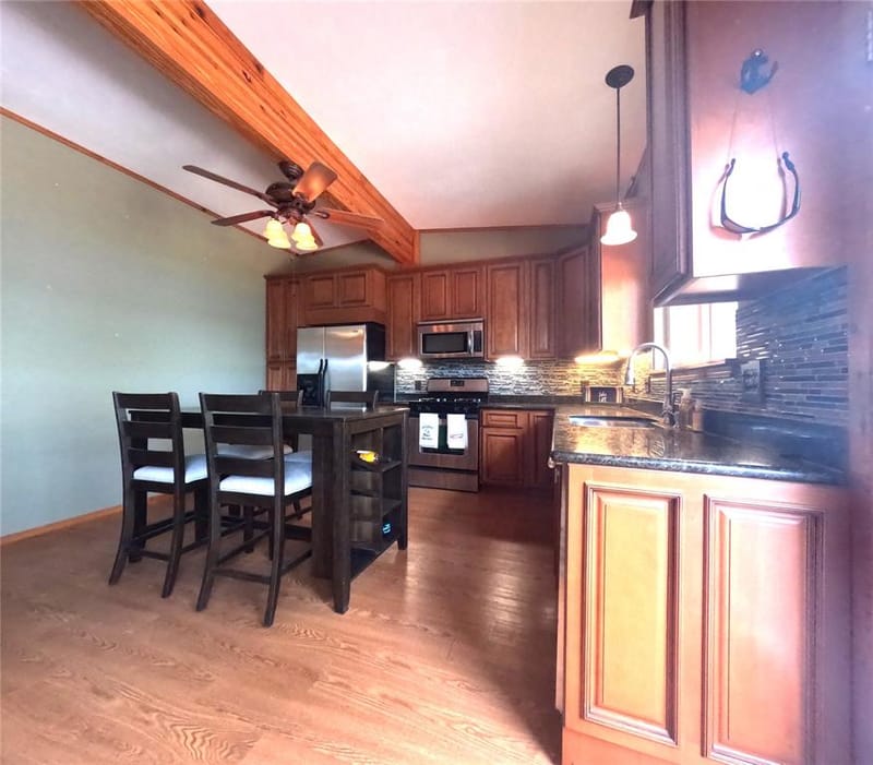 130 Marina View Court, Weatherford TX 76087 - Photo 9