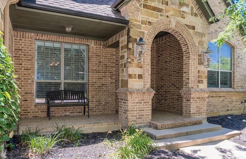 6208 Riverview Circle, Fort Worth TX 76112 - Photo 2