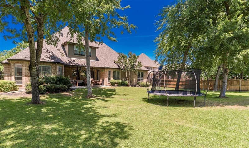 6208 Riverview Circle, Fort Worth TX 76112 - Photo 36