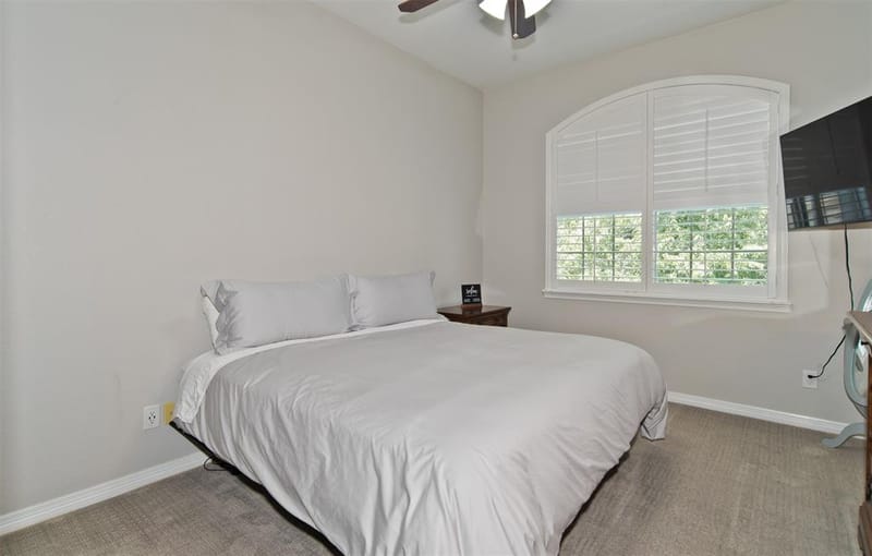 6208 Riverview Circle, Fort Worth TX 76112 - Photo 28