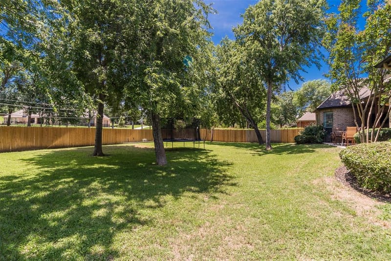 6208 Riverview Circle, Fort Worth TX 76112 - Photo 38