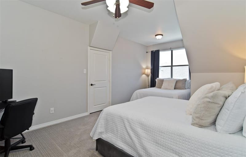 6208 Riverview Circle, Fort Worth TX 76112 - Photo 29