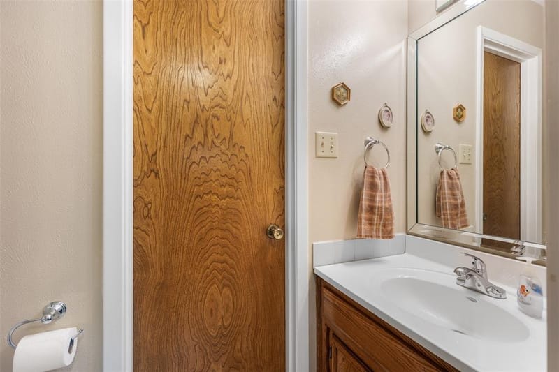 804 Holland Drive, Denison TX 75020 - Photo 17