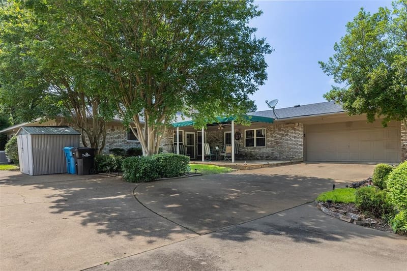 804 Holland Drive, Denison TX 75020 - Photo 35