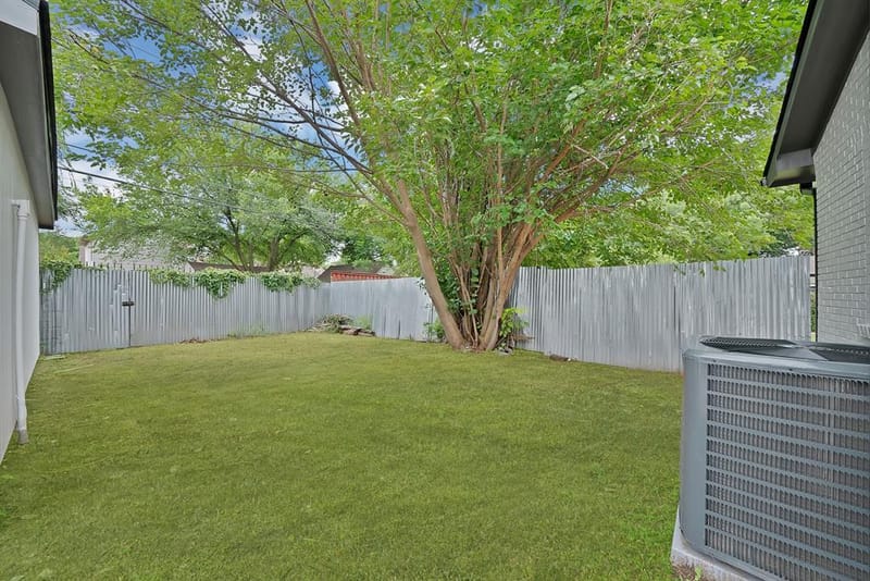 2742 Burlington Boulevard, Dallas TX 75211 - Photo 28
