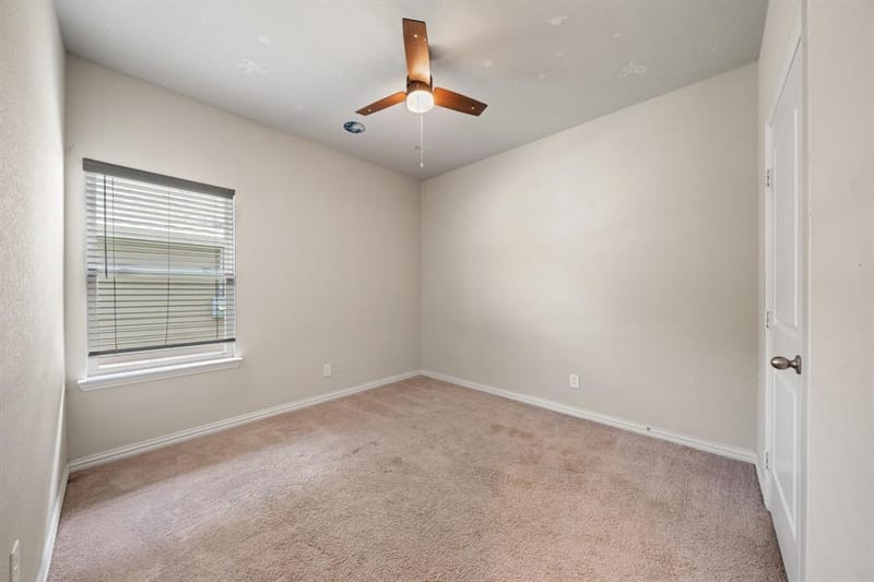 913 Sayle, Greenville TX 75401 - Photo 27